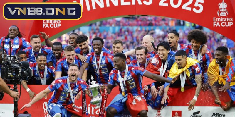 Hậu Trường Lễ Ăn Mừng Vô Địch FA Cup - NET88 Góp Mặt Cùng Crystal Palace 1 Lễ trao cúp tại FA Cup mang lại phút giây không thể nào quên